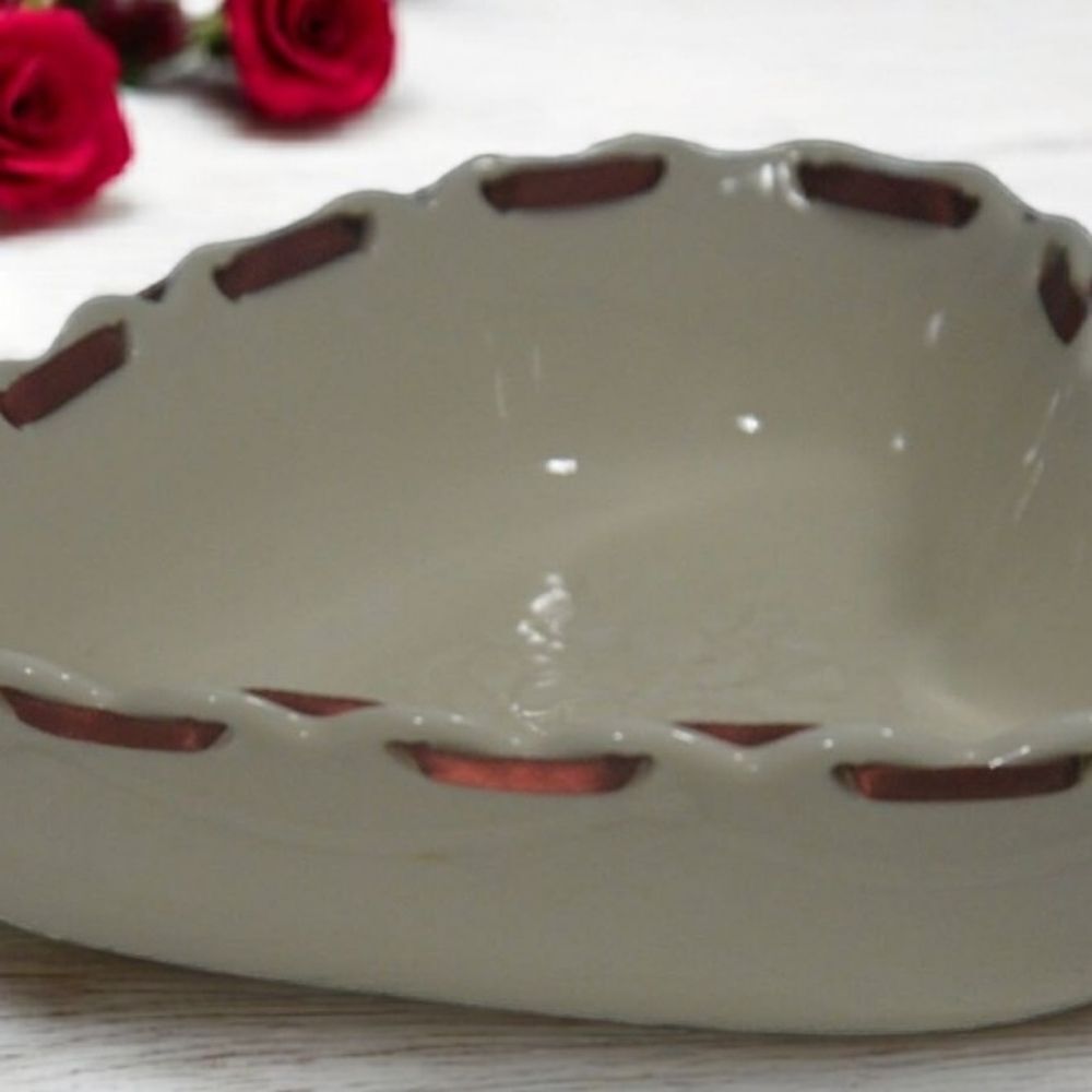 Longaberger Sweetest Heart Dish Ivory Ceramic Bowl with Pierced Ribbon Edge - Picture 4 of 10